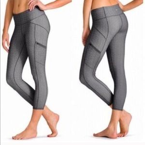 Athlete High Rise Static Drifter Capri Crop